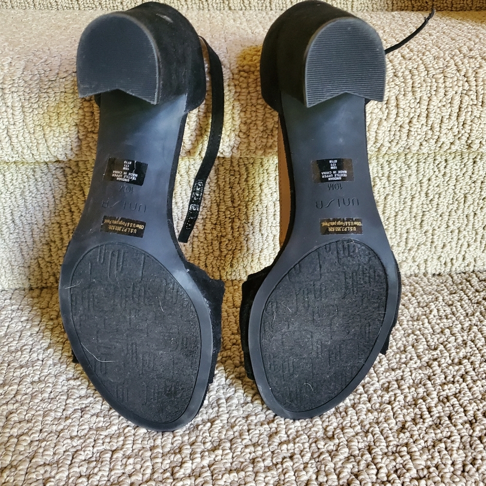 Shoes - Picture 3 of 3